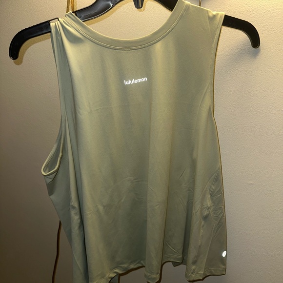lululemon athletica Sage Green Muscle Tee - Picture 1 of 3